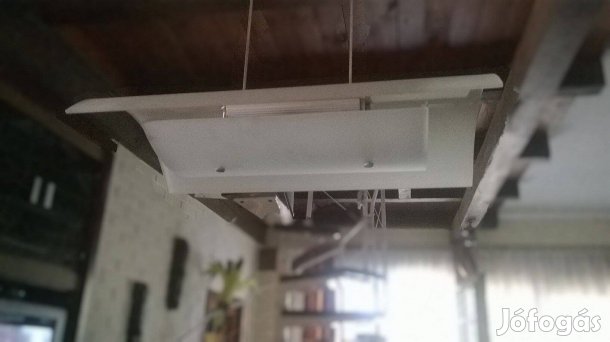 Modern mennyezeti üveglámpa újszerű eladó