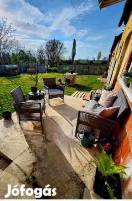 Modern műrattan ülőgarnitúrád lehet. 