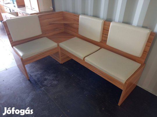 Modern sarok étkezőpad - egyedi design, kényelmes párnákkal