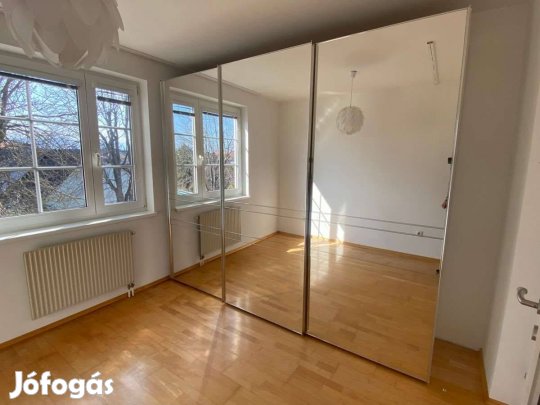 Modern tükrös toló ajtós gardrób szekrény