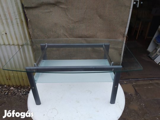 Modern üveg dohányzóasztal 