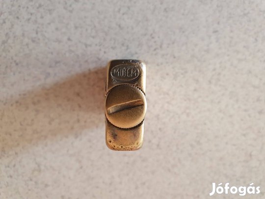 Mofém benzines működő réz öngyújtó