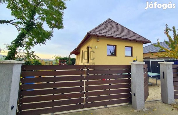 Mogyoródi eladó 168 nm-es ház