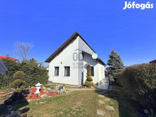 Mogyoródi eladó tégla családi ház