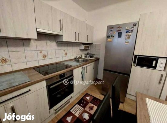 Mohácsi eladó 54 nm-es lakás