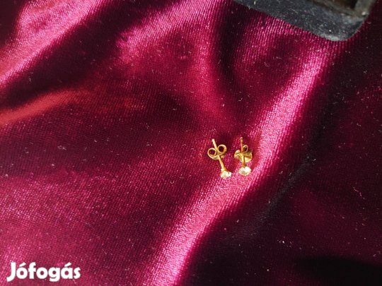 Moissanite köves fülbevaló (Aranyozott Sterling Ezüst)