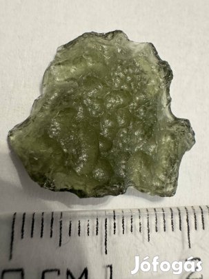 Moldavit ásvány kő