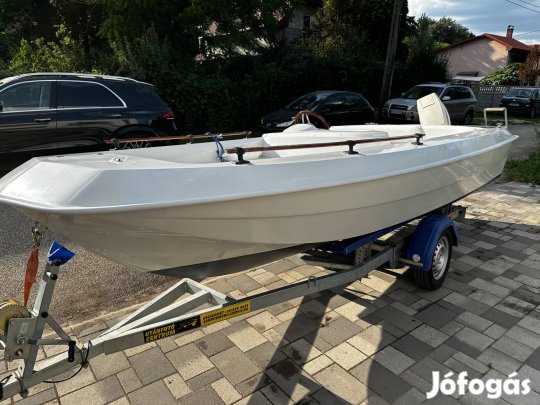 Molinari 475V motorcsónak