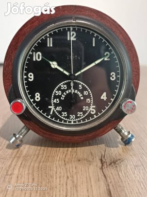Molnija fedélzeti óra (2)