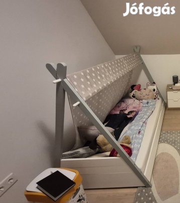 Mömax gyerekágy / Sátor ágy