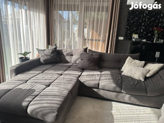 Mömaxból vásárolt L alakú kanapé