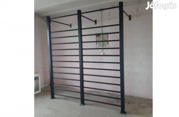 Momentum fitness Fém bordásfal robusztus erős 10x10cm szelvény