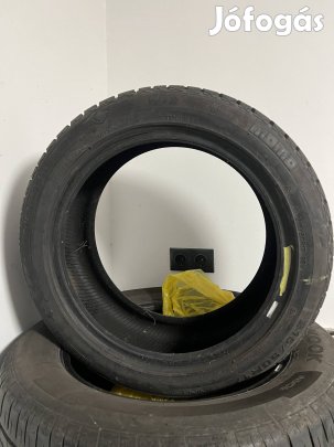 Momo North Pole W-2 215/50 R17 1db téli
