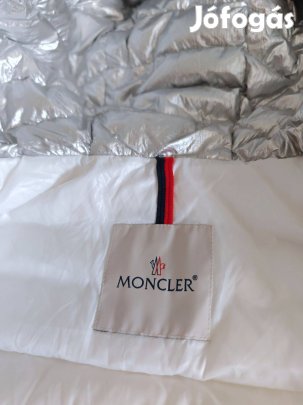 Moncler Uj állapotú eredeti hófehér női dzseki