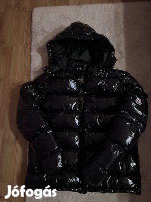Moncler kabát
