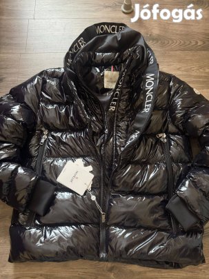 Moncler kabát