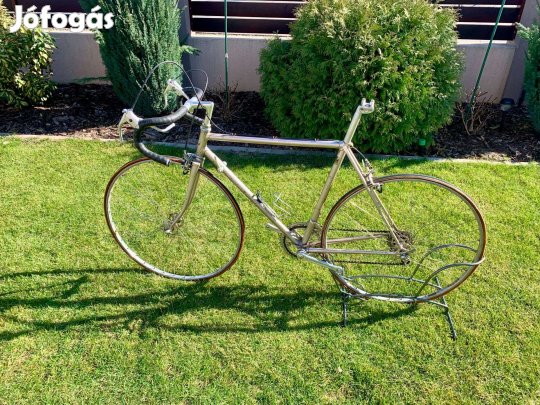 Mondia országúti kerékpár retro