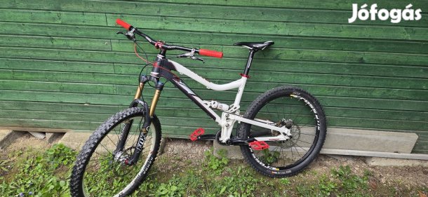 Mongoose Teocali 26" dh enduro fully freeride kerékpár