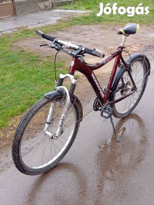 Mongoose hegyi kerékpár 