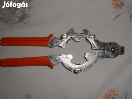 Monopol többfunkciós konyhai eszköz, üvegnyitó, alátét