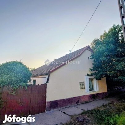 Monori 102 nm-es ház eladó