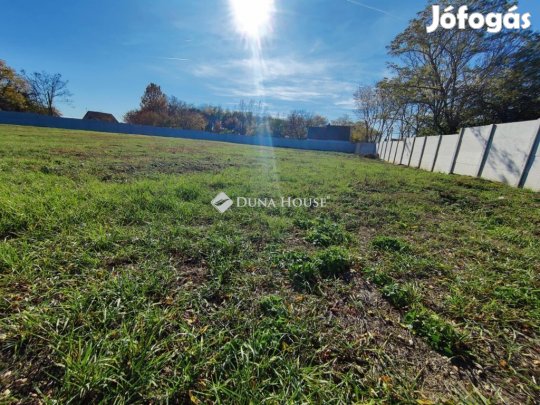 Monori eladó 5651 nm-es ipari terület