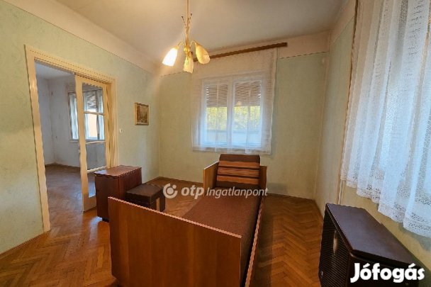 Monori eladó 79 nm-es ház
