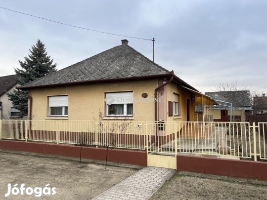 Monorierdői 83 nm-es ház eladó