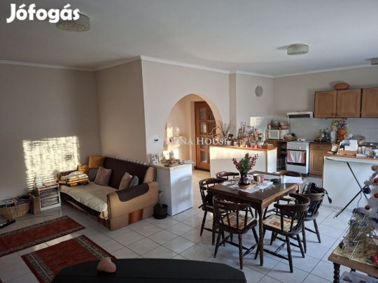 Móri eladó 160 nm-es ház