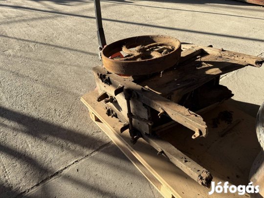 Morzsoló örlő régi dísz