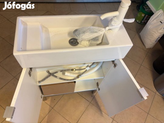 Mosdó 2 ajtós alsószekrénnyel