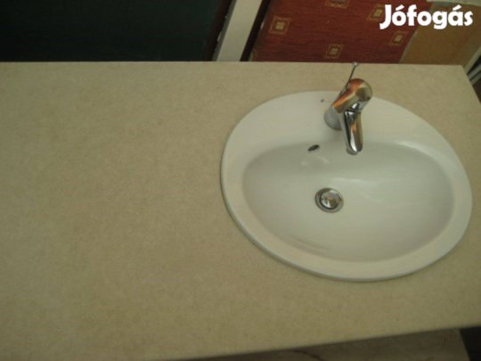 Mosdó+csap öntött márvány pulttal 113*64cm