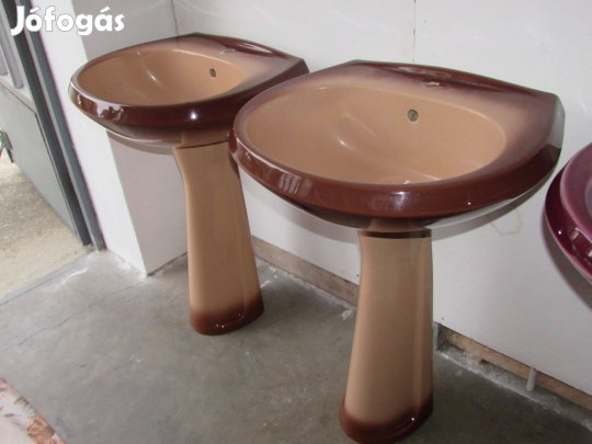 Mosdókagylók talppal