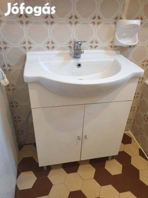 Mosdós fürdőszobaszekrény + tükrös rész