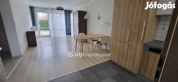 Mosonmagyaróvári 62 nm-es lakás eladó