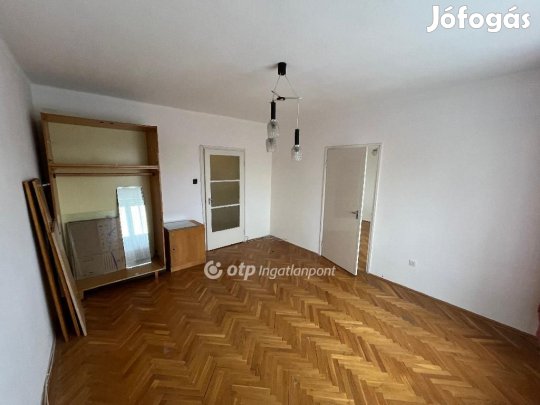 Mosonmagyaróvári 69 nm-es lakás eladó