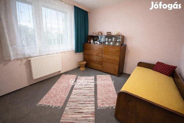Mosonmagyaróvári eladó 53 nm-es lakás