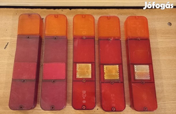 Moszkvics hátsó lámpabúrák