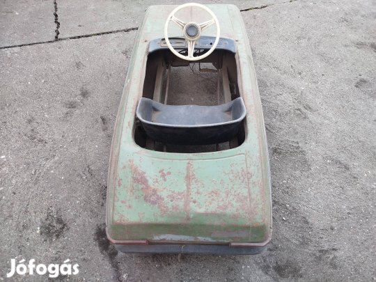 Moszkvics pedálos autó eladó 