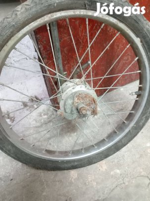 Motobecane,babetta,puch jellegű első kerék jó állapotban eladó