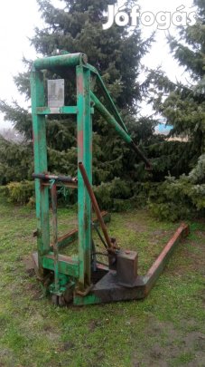 Motor kiemelő eladó