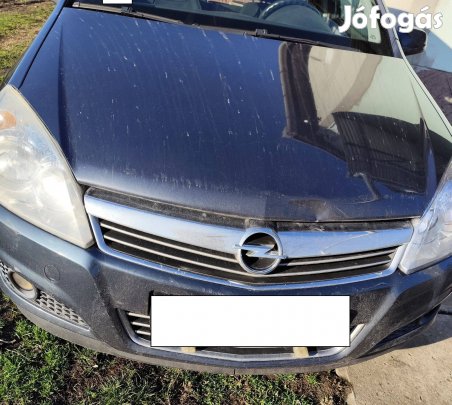 Motorháztető Opel Astra H Z168, elején horpadás