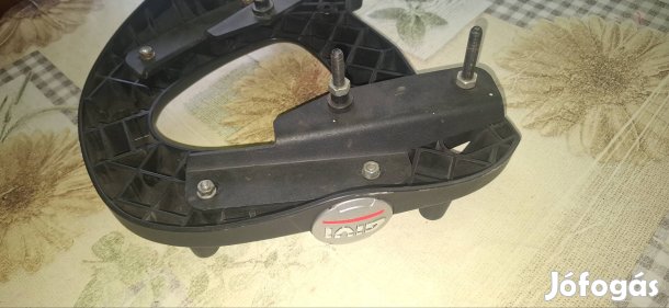 Motorkerékpár csomagtartó  konzolsegítséget kérek