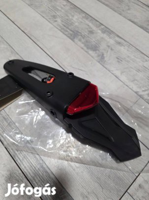 Motorkerékpár sárvédő toldat