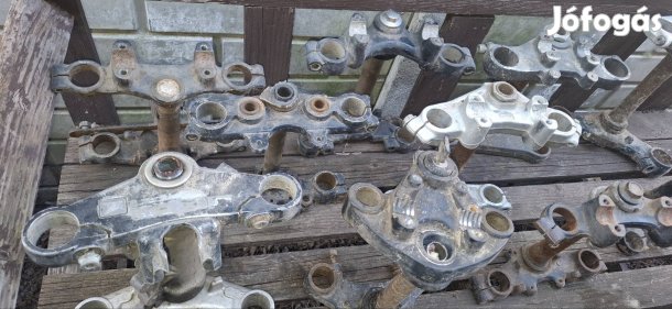 Motorkerékpár villahíd kormánykifli