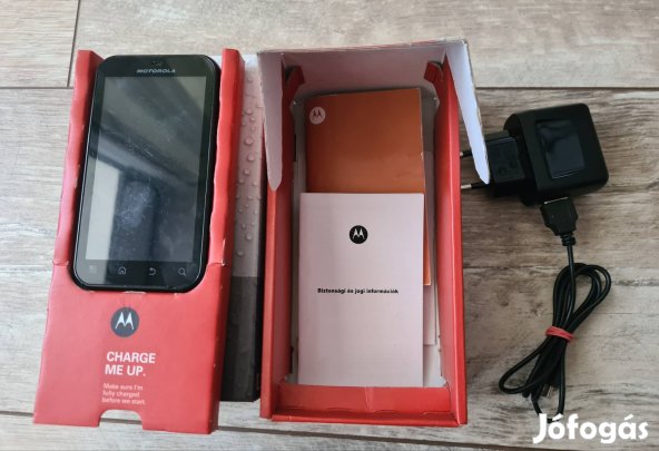 Motorola Defy MB525 full dobozos eladó!