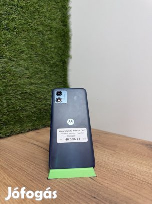 Motorola E13 Kártyafüggetlen 64 GB, 12 hó garancia