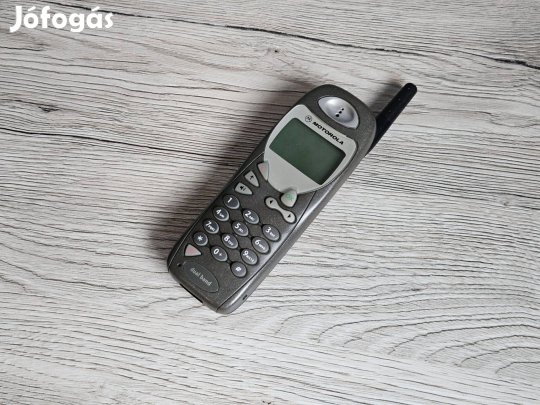 Motorola M3888 , Magyar nyelvű , Ritka szép !