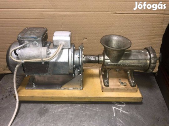 Motoros 22 húsdaráló