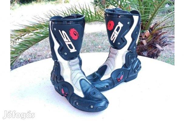 Motoros Csizma, 42-es Sidi